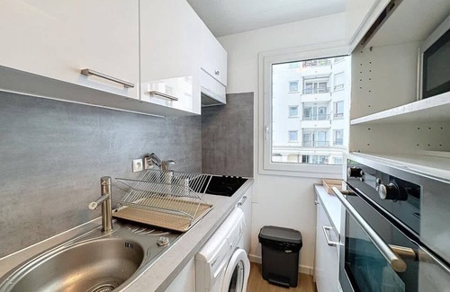 Neuilly-Plaisance Condo | "Le Cassin" - Parking et terrasse, à 5 minutes de la gare