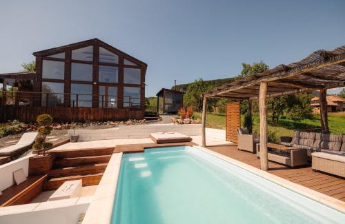 Sisesti Ski Chalet | Le Chalet M - Cabană cu o panoramă de poveste.