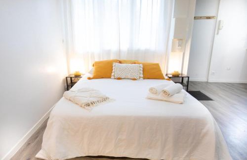 Evreux Apartment | Le Chaleureux - 5 min du centre avec jardin