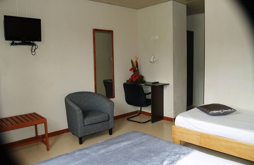 Port Louis Hotel | Le Champ de Mars B&B
