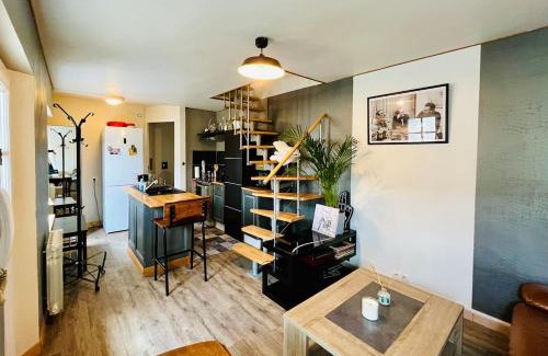 Le Bon Sauveur Apartment | Le charmant Caponière