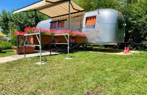 Viriat Apartment | Le Clos de Tanvol - Parking privé GRATUIT- Terrasse Privée - Climatisation - Caravane Airstream
