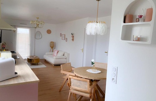 Belin-Beliet Apartment | Le Cocon Rose Jacuzzi privé rêve et Douceur