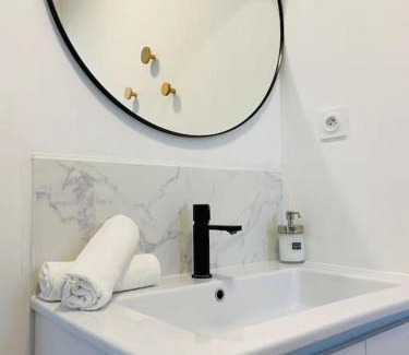 Quartier Hyper-Centre Apartment | Le Condorcet. Charme et confort à Championnet