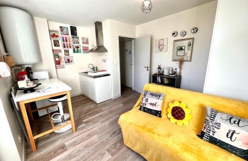 Rives Apartment | Le Cosy Gîte 2 couchages vue jardin au calme