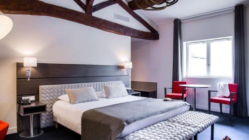 Chonas-l'Amballan Hotel | Le Cottage de Clairefontaine