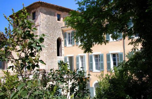 Apt House | Le Couvent