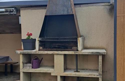 Recoules-Previnquieres House | Le Crochet de Pervenche