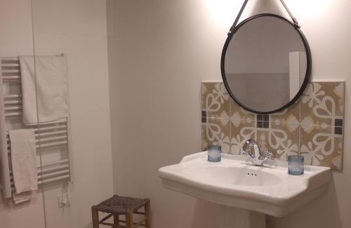 Sainte-Sabine-sur-Longeve House | LE DOMAINE DU PETIT TERTRE - SPA EN EXTERIEUR