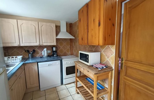 Neoules House | Le Gîte Asie Pour 4 Personnes à 6 Personnes