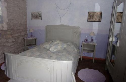 Maillane House | Le Gîte Du Poète