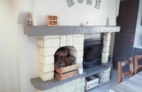 Anctoville House | LE GITE DE LA MAISON ROUGE