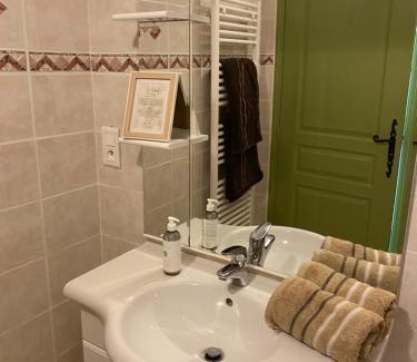 Couvignon Bed & Breakfast | LE GOLURET Chambres & Table d'hôtes - Espace Bien Être