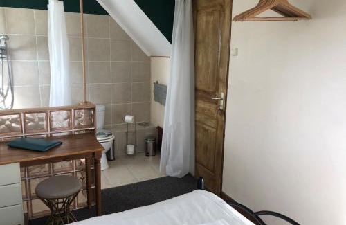 Saint-Martin-d'Aubigny Bed & Breakfast | Le Grand Camelia