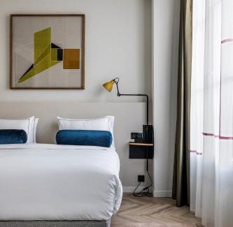 Porte-Saint-Martin Hotel | Le Grand Quartier