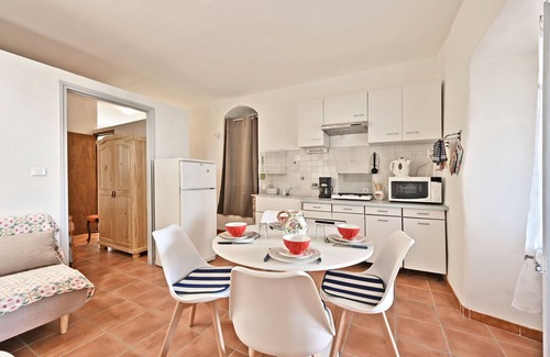 Ribes Apartment | Le Grand Val - Appt pour 3 vue sur la vallée