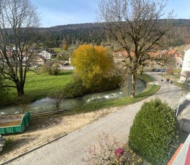 Cormoret House | Le Houx