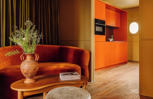 5th Arrondissement Hotel | Le Jardin De Verre by Locke