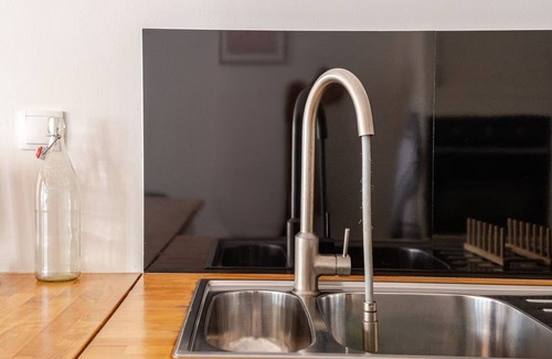 Old Town Apartment | LE JFK, a contemporary twist on the old