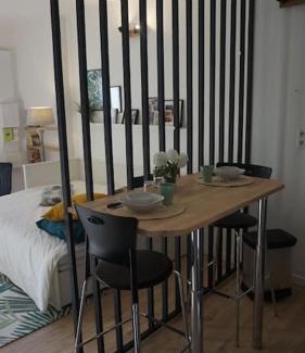 Chateauroux Apartment | LE KENNEDY 1 - Studio proche hôpital