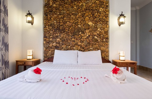 Krong Kaeb Hotel | Le Kep Bungalows