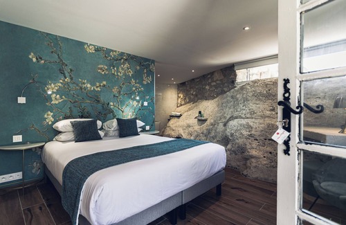 Les Baux-de-Provence Hotel | Le Mas d'Aigret