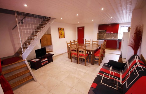 Saint-Alban-sous-Sampzon Cottage | Le Mas de la Colombe* 15personnes, heated pool, 9 bedrooms