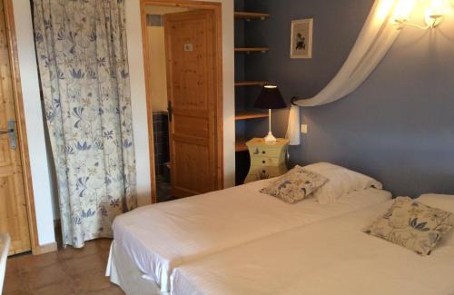 Propiac House | Le Mas des Eglantiers