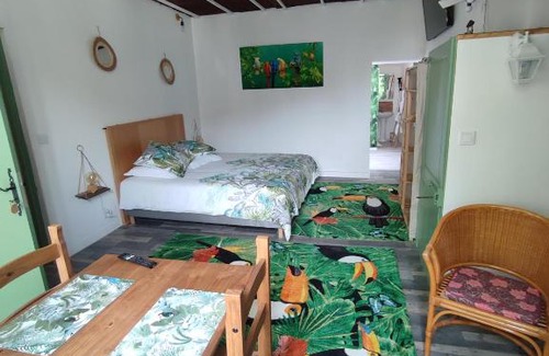 Roquemaure Bed & Breakfast | le mas rocamour