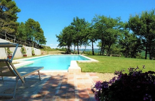 Ansouis House | Le Mas Serenity Sunflower Suite