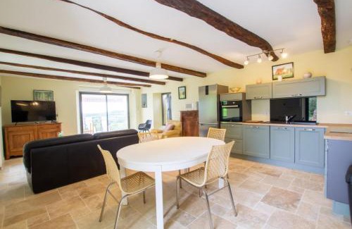 Nailhac House | Le moulin a vent