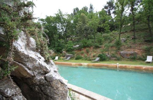 Saint-Antonin-sur-Bayon Bed & Breakfast | Le Moulin en Provence