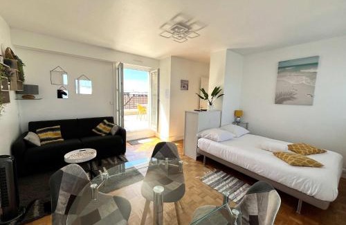 Notre-Dame Apartment | Le Nid du Roi - Appartement 3 Étoiles - Terrasse - Ascenseur