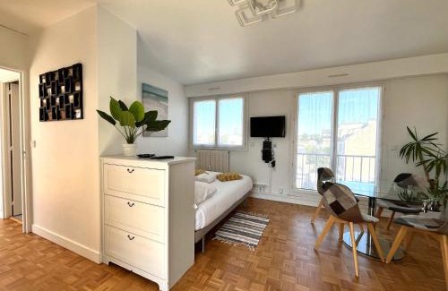Notre-Dame Apartment | Le Nid du Roi - Appartement 3 Étoiles - Terrasse - Ascenseur
