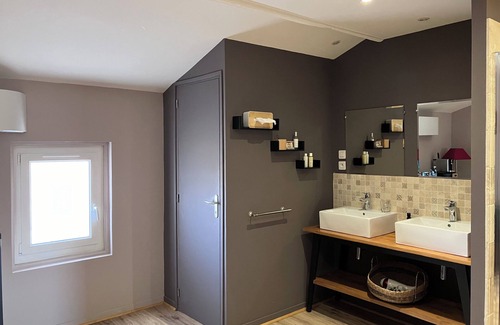 Saint-Seurin-sur-l'Isle House | Le Numéro 15