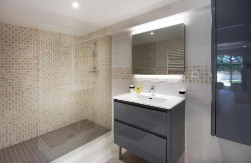 Coulounieix-Chamiers Apartment | LE PALMIER