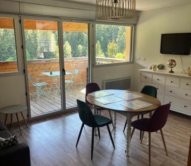 Laveissiere Apartment | Le Paradis