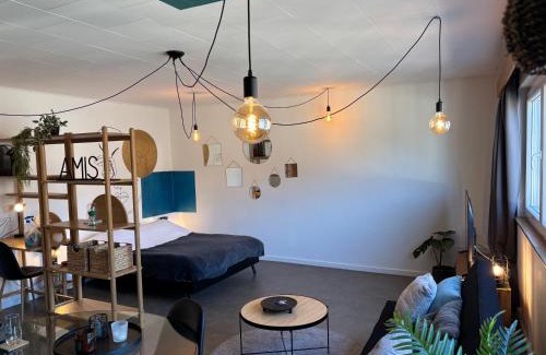 Saint-Laurent Apartment | Le parfait Studio de la Cité Ardente - Central