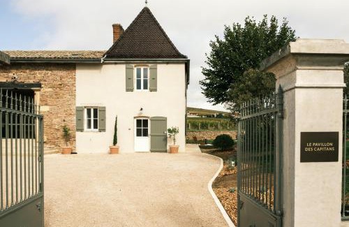 Julienas House | Le Pavillon des Capitans