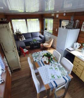 Cavron-Saint-Martin House | Le Petit Cavron