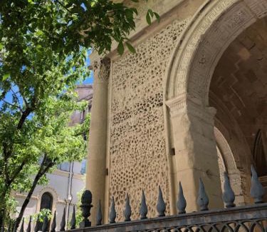 Valence Apartment | Le Petit Pendentif - cœur de ville cathédrale - rdc