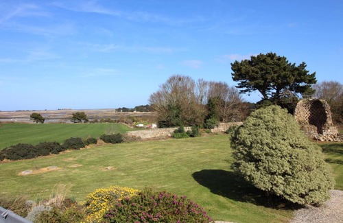 Plougrescant House | Le Phare du Paon - Plougrescant