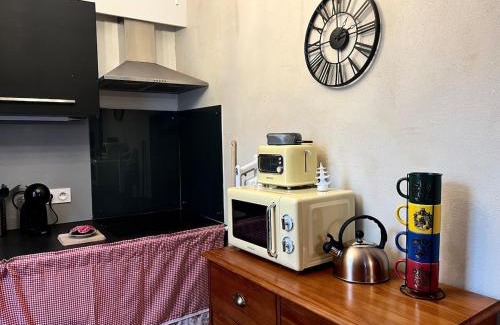 Marengo - Jolimont Apartment | Le Refuge mysterieux d'Harry proche Gare Toulouse