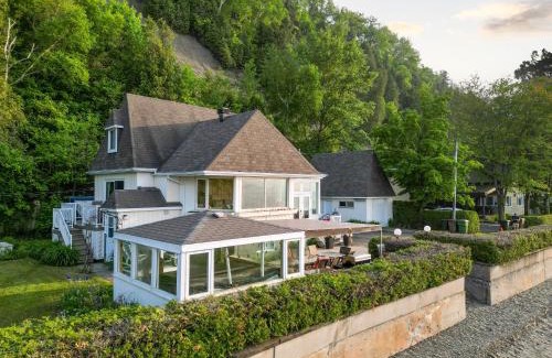 Lotbiniere Regional County Municipality Ski Chalet | Le Repaire du Fleuve