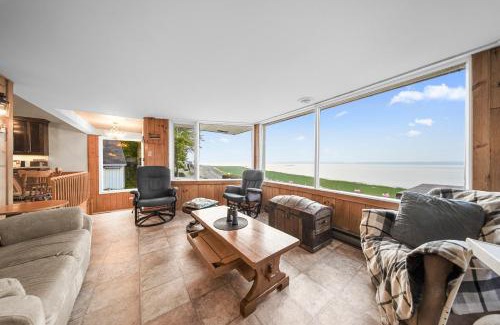 Lotbiniere Regional County Municipality Ski Chalet | Le Repaire du Fleuve