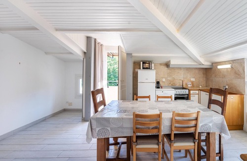 Salavas Apartment | Le Rieusset 2 - Three Bedroom Apartment, Sleeps 6