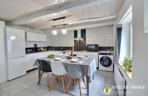 Plonevez-du-Faou House | Le Roc'h Mousse Gîte de Charme en Centre Finistère