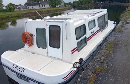 La Celle-sous-Gouzon Boat Rental | Le sittele