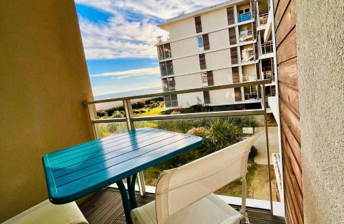 Palavas-les-Flots Apartment | Le Sunlight - T2 bord de mer, Parking