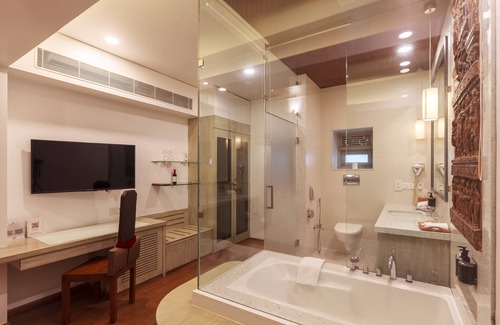 Pali Hill Hotel | Le Sutra Hotel